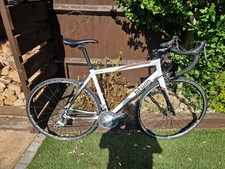 B'TWIN Triban 5 Roadbike (2012) W/ Aksium Wheels