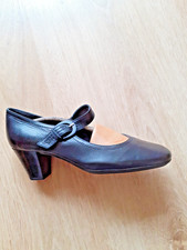Ladies Italian black leather shoes  39  UK 6