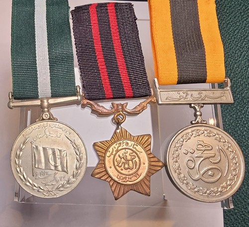 Lot vintage pakistan - of, 3