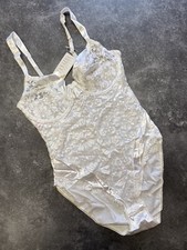 White Ladies Panache Floral