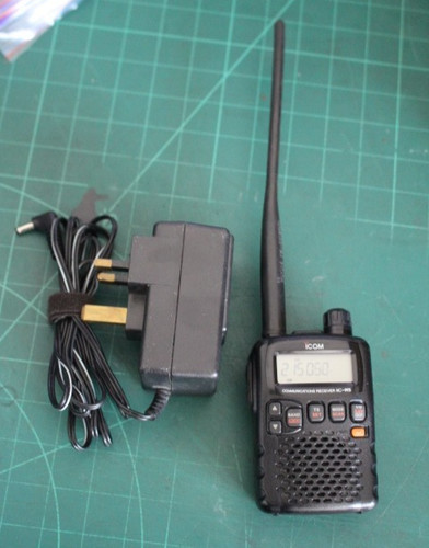 Icom compact - ic-r5,