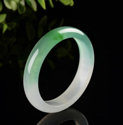 Floating green emerald color - floating,