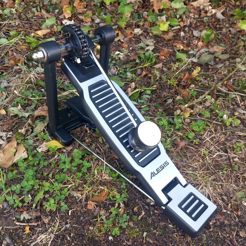 Alesis drum kit kick pedal - drum,