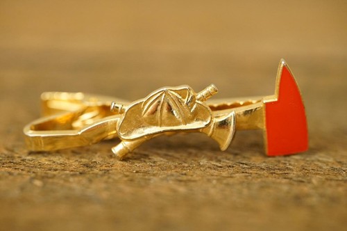 Mens costume jewelry gold tone - costume,