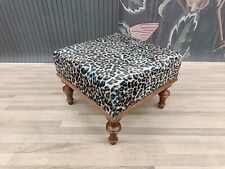 Leopard print bench, Purse