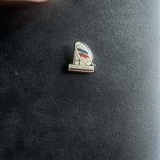 Rare trentels ladignac French rugby league Pin Badge