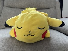 Soft and cuddly Pokémon Pikachu Sleepy Teddy (50cm)