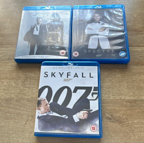 James bond 007 daniel craig - 007,