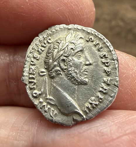 Roman antoninus pius - roman.,
