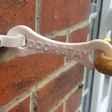 Pack door stay - –, hook