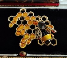 Beekeeper Hive Honeycomb Bee Brooch Gold Tone Crystal Enamel Jewellery 