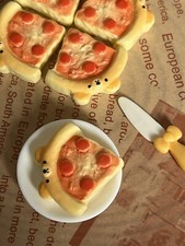 Dolls House Miniature 1:6th Scale  Pepperoni Pizza Food Shop Accessories Decor