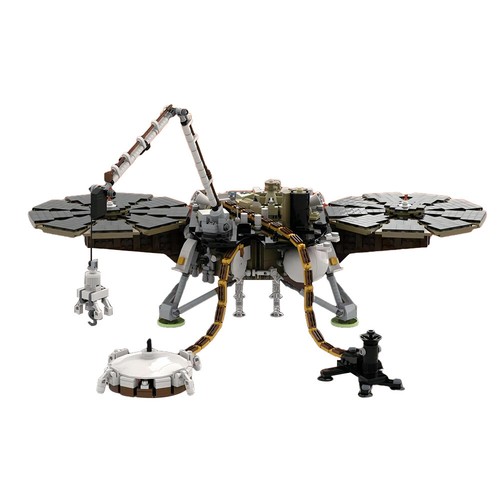 Mars lander with robotic arms - lander,