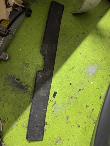 Boot floor tailgate lock - tailgate,