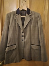 Beautiful Tagg Hacking Jacket In VGC  With Navy Velvet Collar Size 42