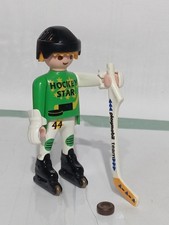 PLAYMOBIL FIGURE HOCKEY PLAYER