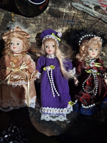 Four miniature porcelain dolls - miniature,