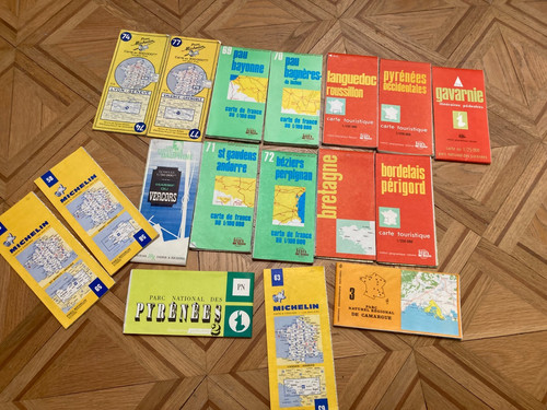 Seventeen old maps france - ,