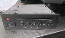 Renault Clio Mk3 2007 Head Unit Stereo Pre facelift stereo Radio 8200607915