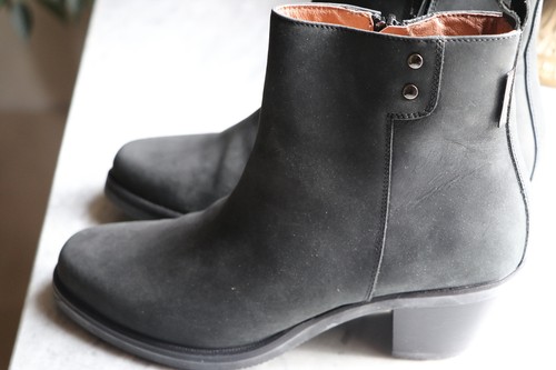 Russell bromley black - &,
