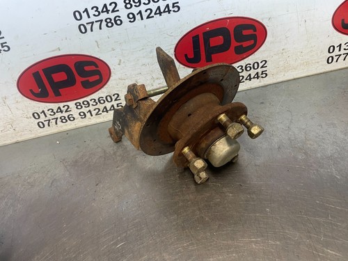 Front stud hub - l/h, x