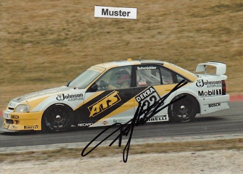 Autograph photo 13x18 - on,