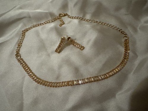 Delicate necklace set with - necklace,
