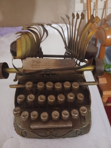 1975 enesco typewriter - 1975,