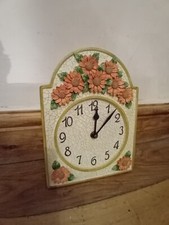 LOVELY ITEM...COUNTRY STYLE...WALL CLOCK...CLOCK..FLORAL..WORKING..RESIN