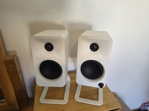 Kanto ora 100w powered - 100w,