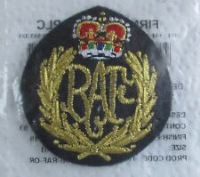New, Unissued RAF:"ROYAL AIR FORCE CAP BADGE" (Dated 2001, Firmin, QE2, R.A.F.)
