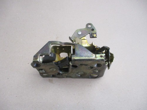 Chevrolet corvette lock - c4,