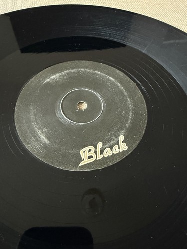 Black formation - -,