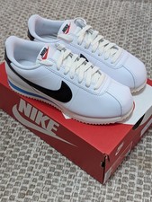 W Nike Cortez Trainers