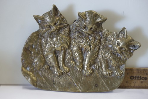 Vintage bronze cat plaque - 3,