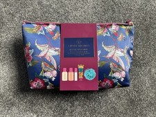 Oliver Thomas Travel