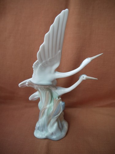 Nao lladro herons - by,