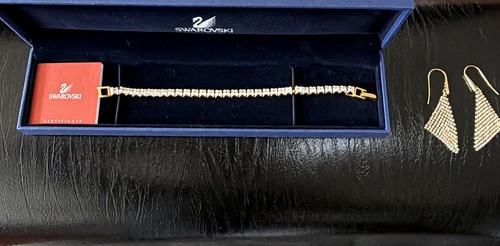 Swarovski signed gold - swarovski, plated