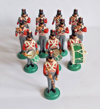 BRITISH LINE INFANTRY - FIFE AND DRUMS FOOT GUARDS BANDS MEN - TWELVE SOLDIERS