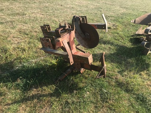 Browns mole plough gatwick - browns,