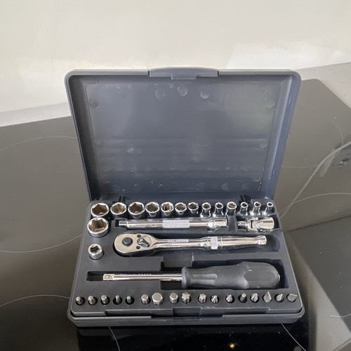 Halfords socket set - halfords,