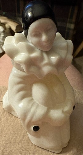 Avon perfume bottle pierrette - avon,