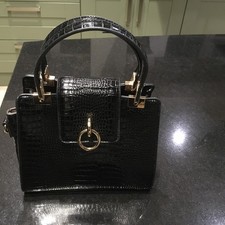 Casa De Borse Black Crocodile Effect Handbag  With Detachable Shoulder Strap 