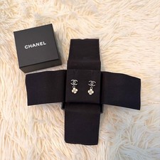 CHANEL Coco Mark Camellia