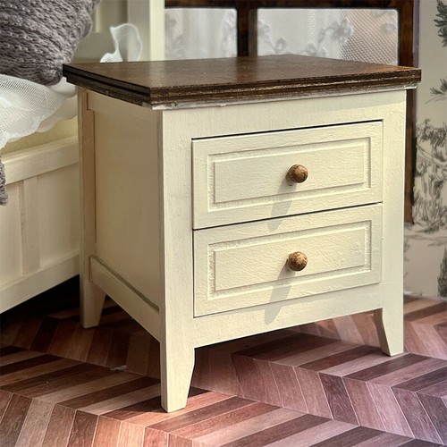 Scale dolls house - 1/6,