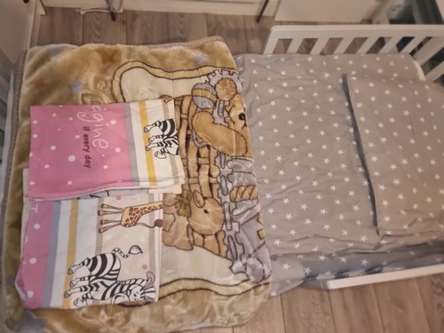 Toddler bed comes with - toddler,