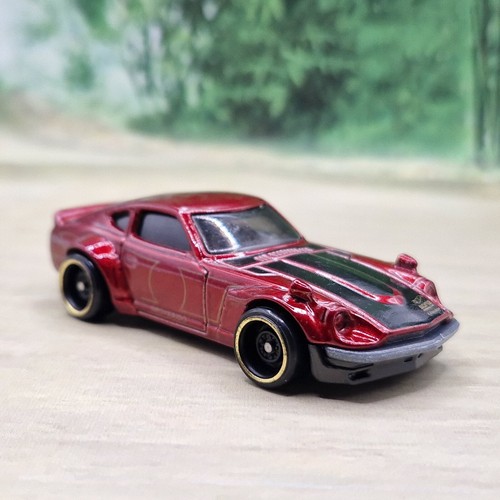 Hot wheels datsun 240z diecast - hot,