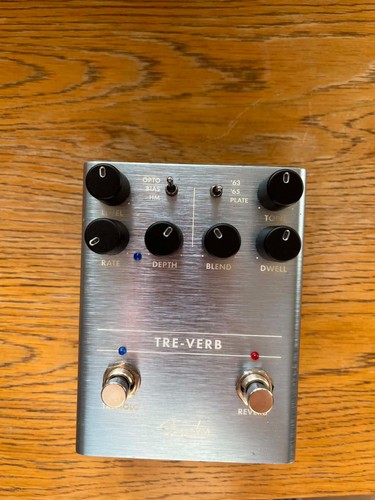 Fender tre verb - fender, tremolo/reverb