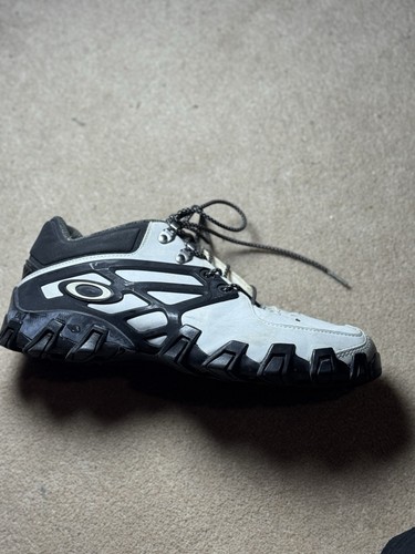 Shoes oakley bunker grey - bunker,