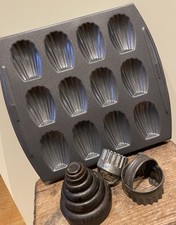 Lakeland Non Stick Madeleine Tray Carbon Grey 12 Hole 40 X 20 Cm     B NEW